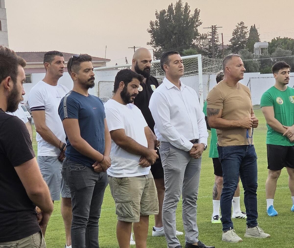 Ε.Ν. Αγίου Λαζάρου: Πρώτη προπόνηση με παρόντα τον ιδρυτή Λάζαρο Φιλίππου thumb