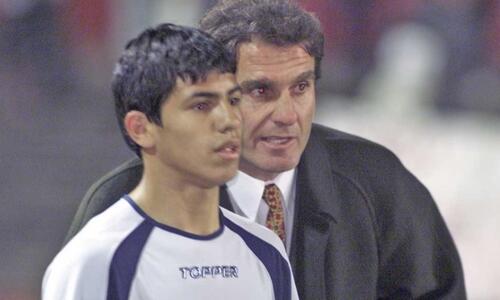 92 γκολ σε μια χρονιά: Το άδοξο τέλος για το παιδί-θαύμα που βρέθηκε πάνω κι απ’ τον Μέσι thumb