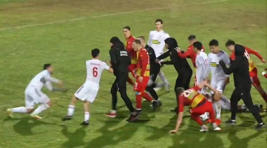 Ακτόμπε - Κορόνα Κίελτσε: Από φιλικό έγινε... πόλεμος! thumb