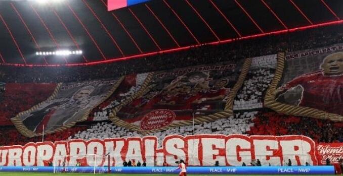 «Τσουχτερό» πρόστιμο της UEFA στην Μπάγερν για καπνογόνα! thumb