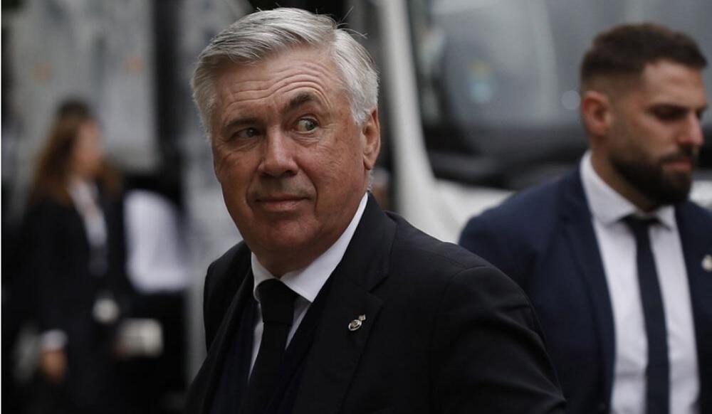 Σαν τον Τζέιμς Μποντ στην προπόνηση με ελικόπτερο που πιλοτάριζε η γυναίκα του! thumb