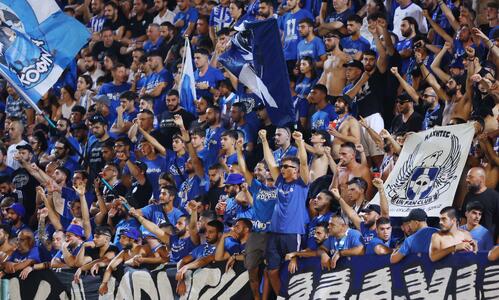 Ξεσηκωμός: Όλο και πιο κοντά το sold-out! thumb