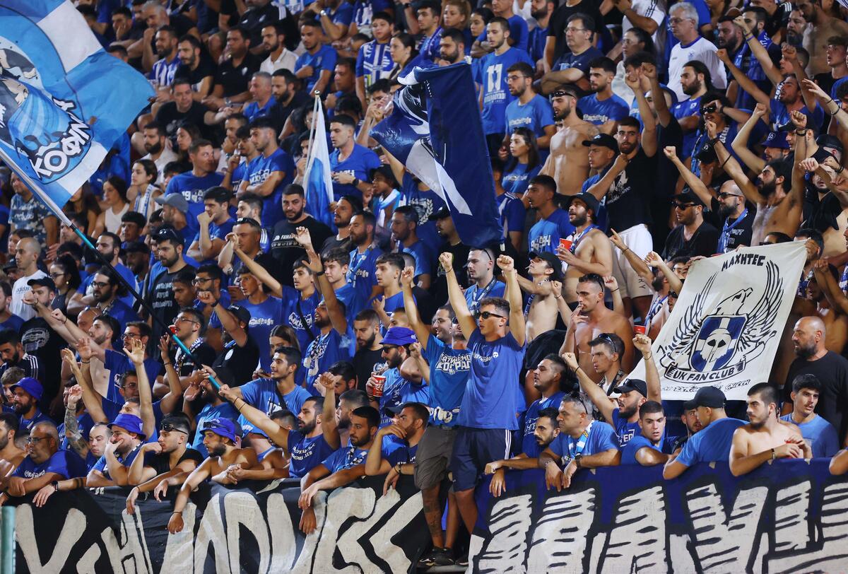 Ξεσηκωμός: Όλο και πιο κοντά το sold-out! thumb