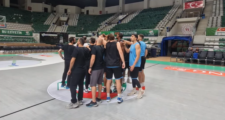 Φώναξαν «Ανόρθωση, Αμμόχωστος, Επιστροφή» μέσα στην Τουρκία! (ΒΙΝΤΕΟ) thumb