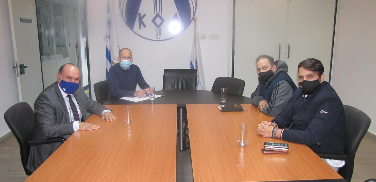Συνάντηση ΚΟΑ με τμήμα χάντμπολ της Ανόρθωσης thumb