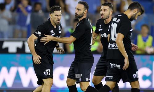 Ψάχνει «χειρόφρενο» στην κρίση thumb