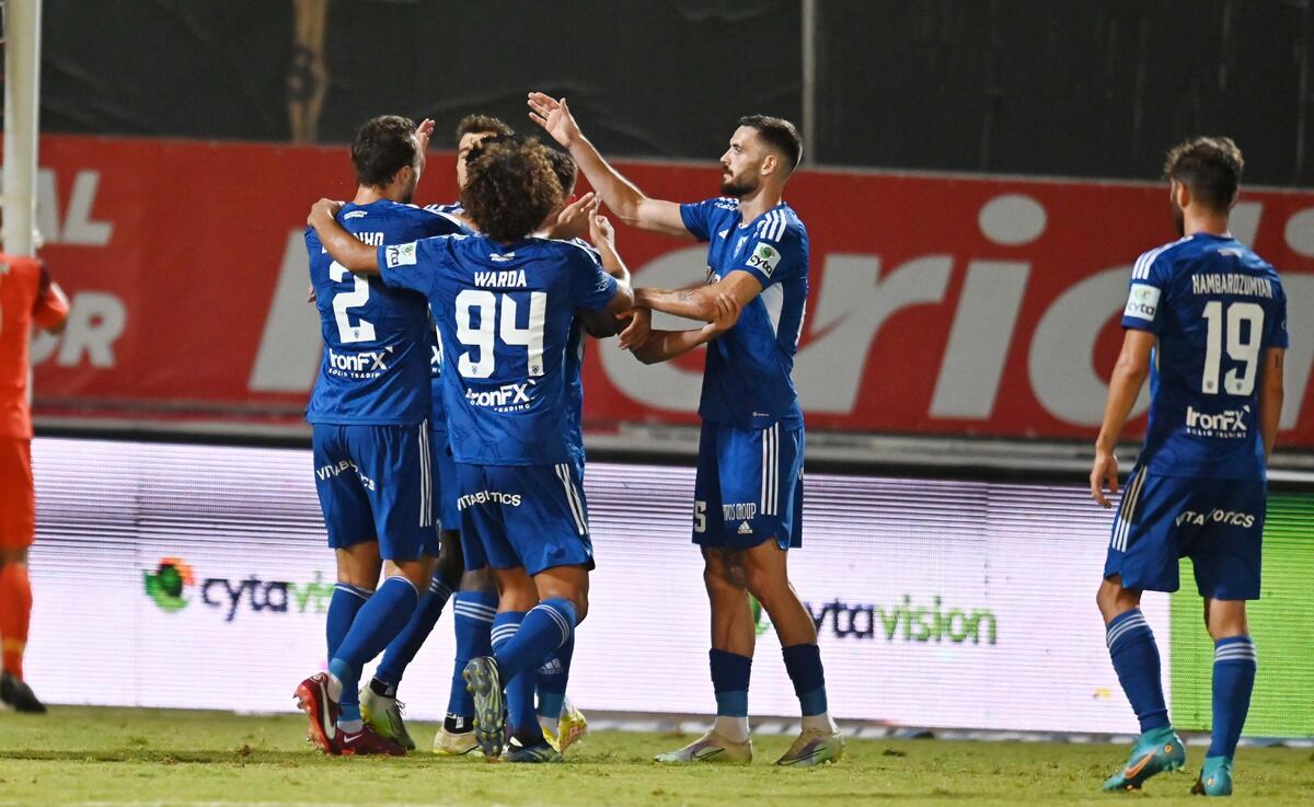 Καρμιώτισσα-Ανόρθωση 0-2: «Διπλό» με Αμπαρτζουμιάν και Νινγκά! thumb