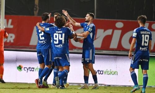 Καρμιώτισσα-Ανόρθωση 0-2: «Διπλό» με Αμπαρτζουμιάν και Νινγκά! thumb