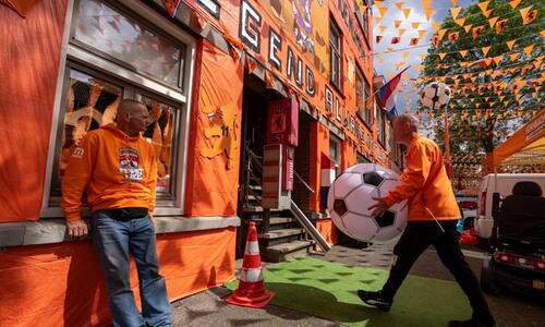 Euro 2024: Η Αστυνομία πυροβόλησε άνδρα με τσεκούρι και εκρηκτικό μηχανισμό κοντά στο Fan Zone thumb