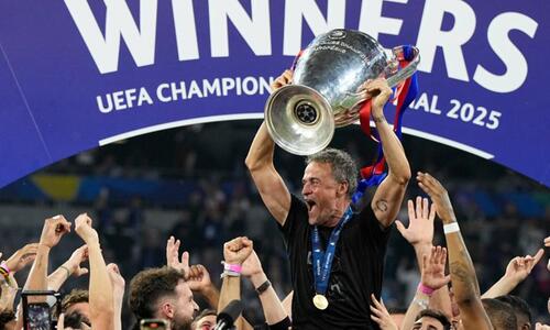 «Δεν περίμενα με τίποτα να νικήσουμε 5-0 - Είμαι σίγουρος ότι η Χάνα είναι κάπου εδώ και τρέχει ανάμεσά μας…» thumb