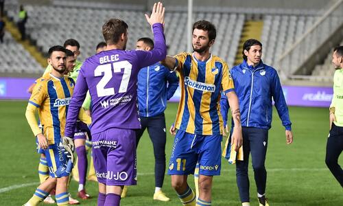 Μόλις ένα βήμα μακριά από το ιδανικό πλαίσιο! thumb