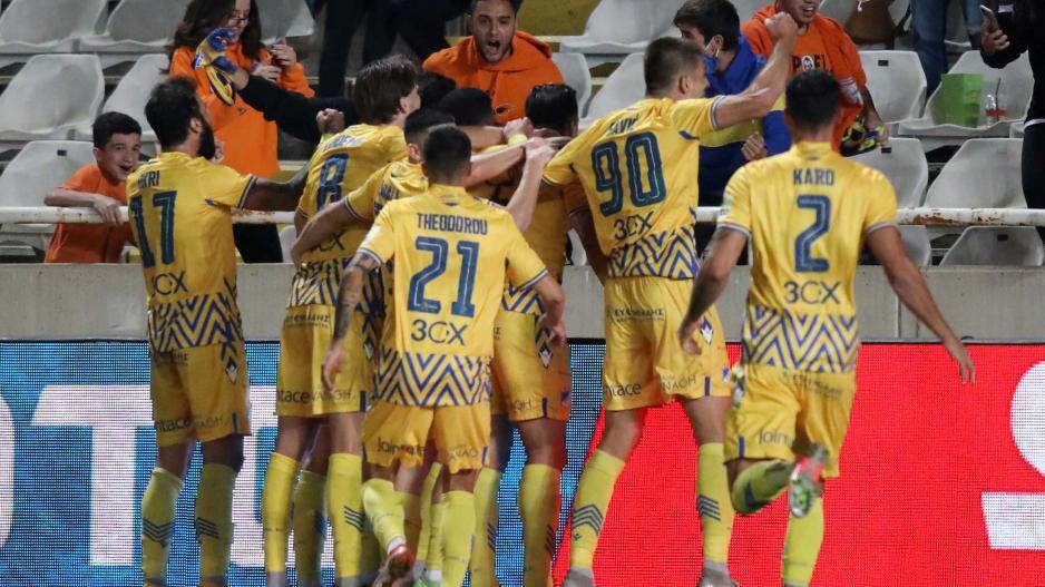 Με 23 ποδοσφαιριστές και η αποστολή του ΑΠΟΕΛ thumb