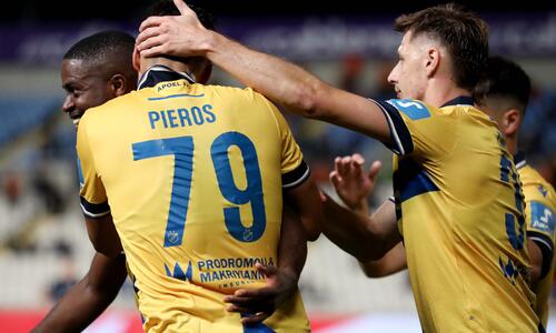 ΑΠΟΕΛ - Εθνικός 4-1: Τεσσάρα και στο... κατόπι της Ομόνοιας thumb