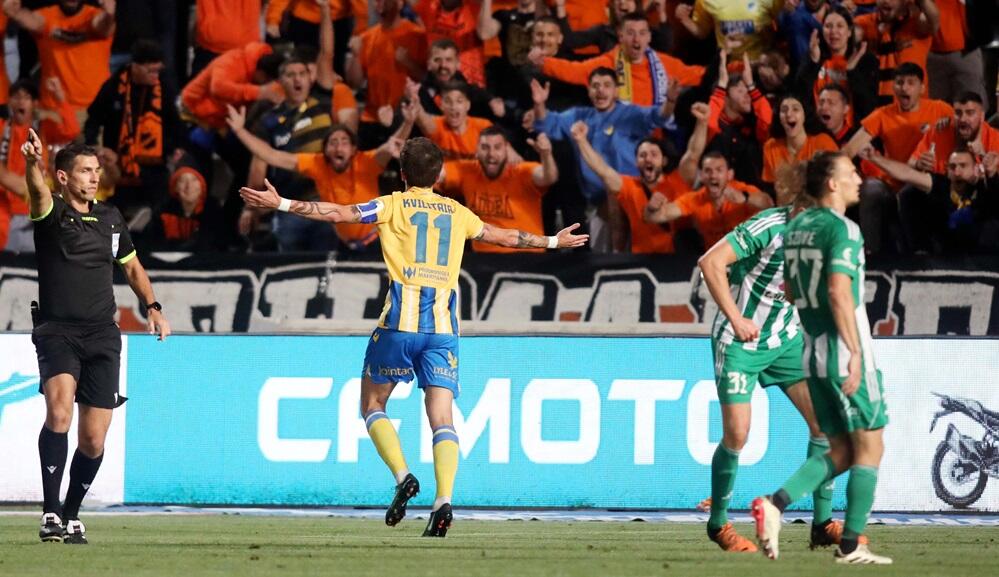 ΑΠΟΕΛ - Άρης 2-0: Τον αποκαθήλωσε και «πετά» για τον τίτλο! thumb