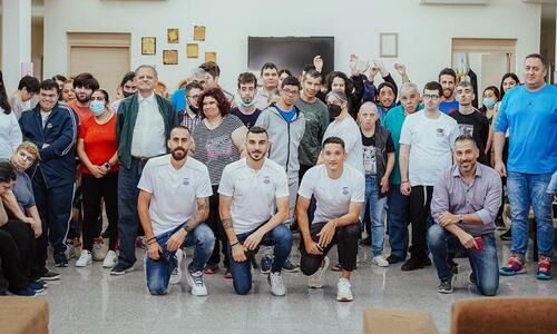 Ο Απόλλωνας δίπλα στο κέντρο ημέρας «Απόστολος Λουκάς» (pics) thumb