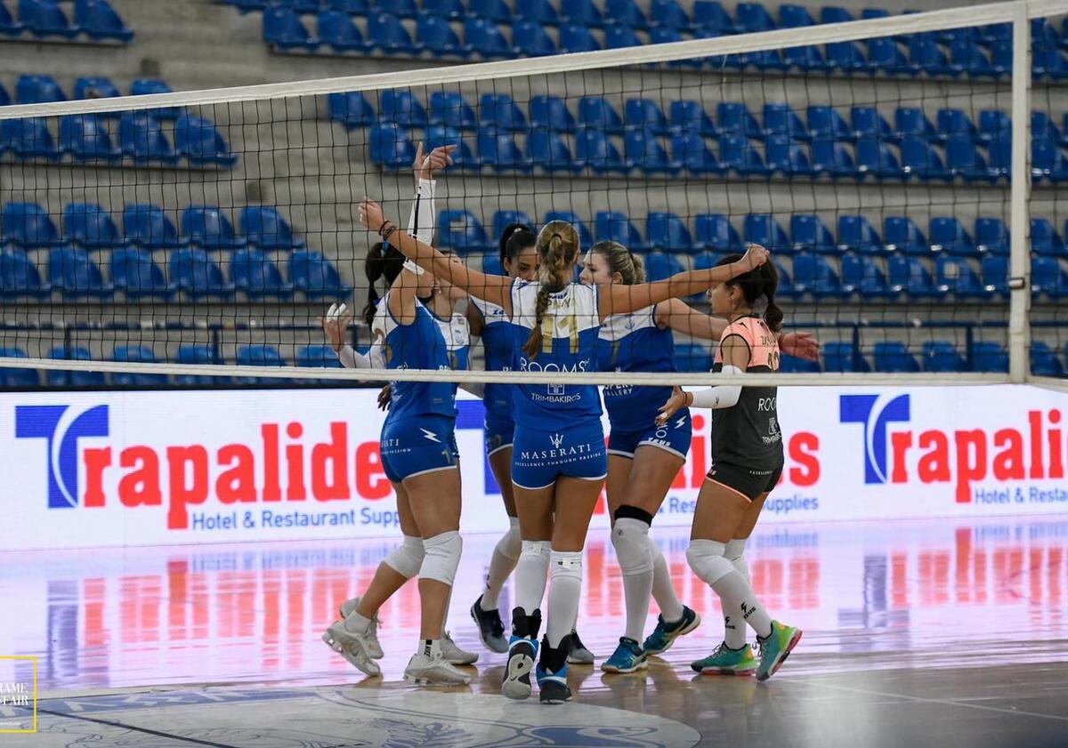 Βόλεϊ Γυναικών: Κέρδισε και καραδοκεί ο Απόλλωνας thumb