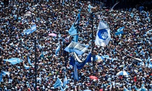 Αργεντινή: Ανθρώπινη... παλίρροια αποθέωσε τους πρωταθλητές κόσμου (vid) thumb