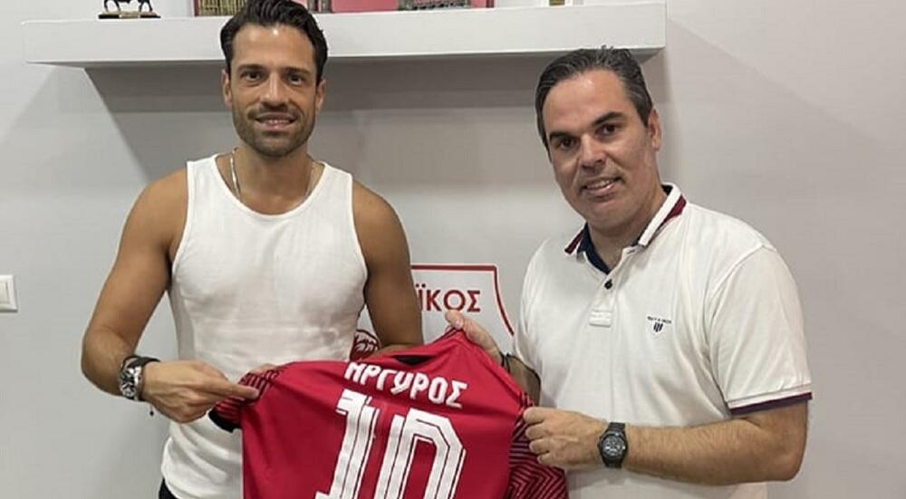 Ο Πανσερραϊκός «έκλεισε» τον... ελεύθερο Κωνσταντίνο Αργυρό! thumb