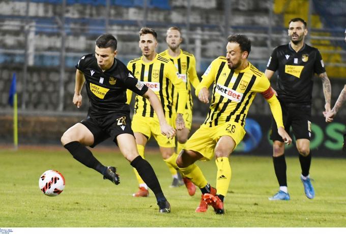 Φινάλε της πρώτης αγωνιστικής των 8 με Άρης - Λαμία thumb