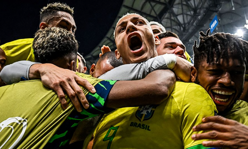 Παράνοια με την ΓΚΟΛάρα του Ριτσάρλισον (βίντεο) thumb