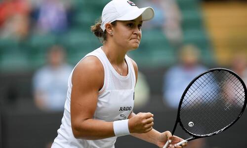 Εντυπωσιάζει η Μπάρτι στο Australian Open thumb
