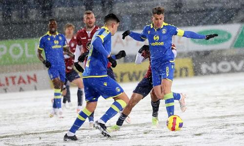 Super League: Ο Βαλιέντε «ζωγράφισε» τη νίκη του Αστέρα στο χιόνι thumb