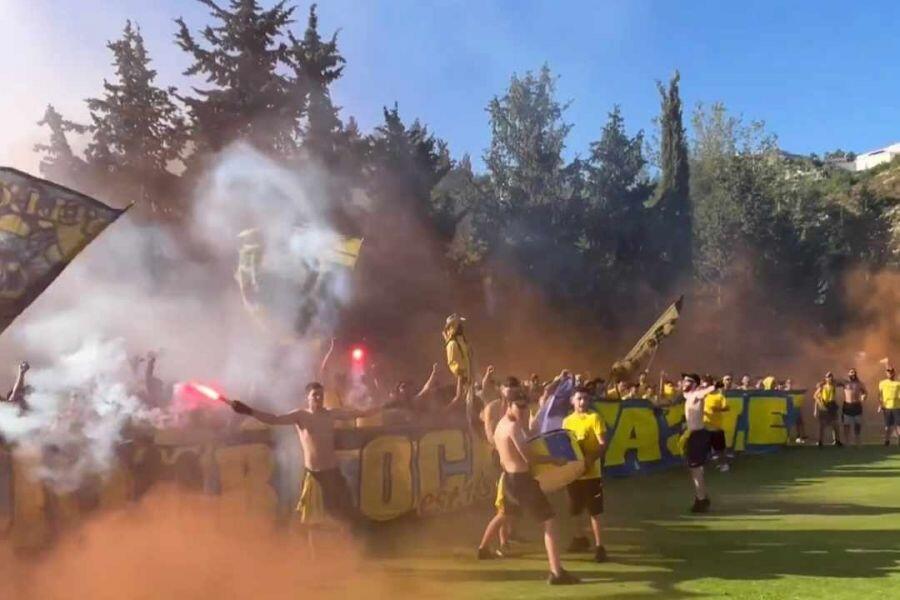 ΒΙΝΤΕΟ: Ο γαλαζοκίτρινος... χαμός στο Πελένδρι! thumb