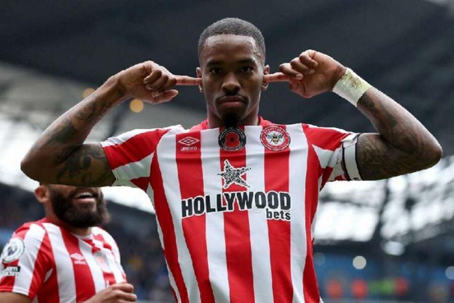 Premier League: Ο Τόνεϊ «εκτέλεσε» τη Μάντσεστερ Σίτι thumb