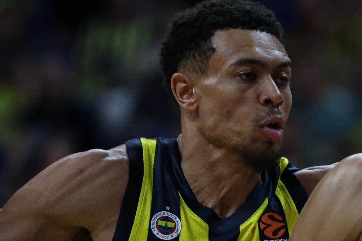 Αναντολού Εφές - Φενέρμπαχτσε 78-83: Της χάλασε τα εγκαίνια thumb
