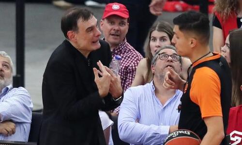 Έξαλλος ο Μπαρτζώκας για τις βολές στον Πάρκερ: «Αμφισβητήσιμο το φάουλ, έκρινε το παιχνίδι» thumb