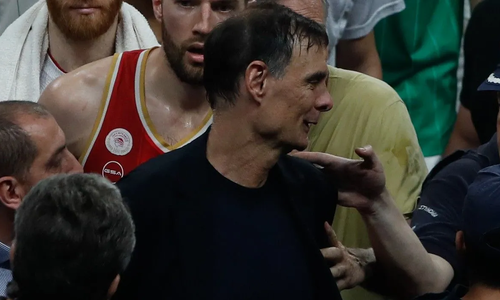 Καταγγελία Παναθηναϊκού σε Μπαρτζώκα: «Επιτέθηκε φραστικά στους θεατές των court seats» thumb