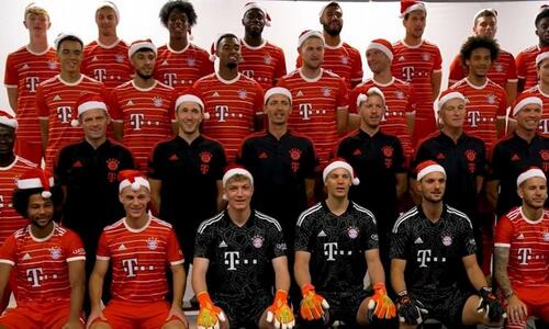 Βίντεο: «Jingle bells» από τους παίκτες της Μπάγερν Μονάχου thumb