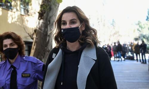 «Βόμβα» Μπεκατώρου : Κατονόμασε συναθλήτριά της που έπεσε θύμα σεξουαλικής κακοποίησης  thumb