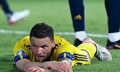 Αναφορά στην αστυνομία για τα υβριστικά μηνύματα εναντίον του Μπεργκ thumb