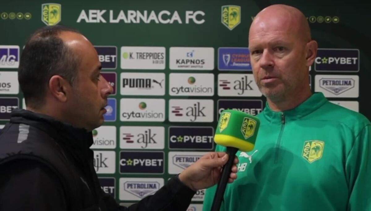 Μπεργκ για Απόλλωνα: «Θα είναι δύσκολο, καλύτερα να παίζουμε από το να προπονούμαστε» thumb