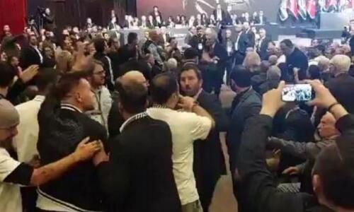 Έπεσε ξύλο σε γενική συνέλευση ομάδας! (ΒΙΝΤΕΟ) thumb