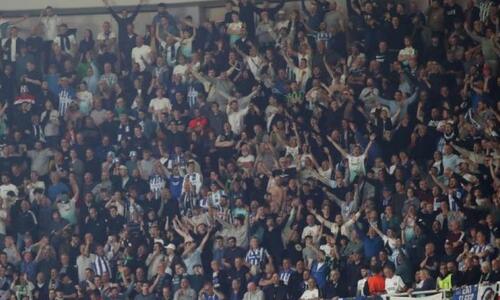 Έγινε και αυτό: Δακρυγόνα… κατά λάθος στους οπαδούς thumb