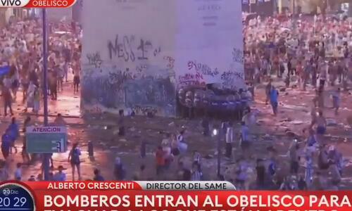 Χαμός στο Μπουένος Άιρες: Έγινε πεδίο μάχης με αστυνομικούς! (ΒΙΝΤΕΟ) thumb