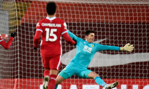 Μυθικό χαστούκι της Μπέρνλι στη Λίβερπουλ! thumb