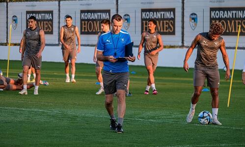 Οι επιλογές του Καρσέδο για το πρώτο της σεζόν thumb