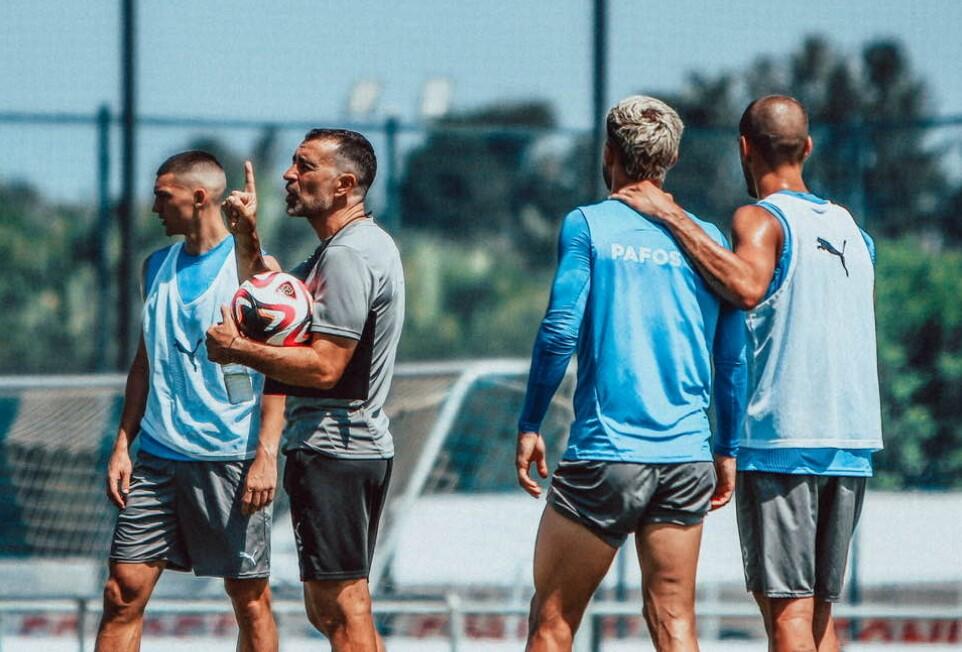 «Φτάσαμε αργά, δεν προπονήθηκε η ομάδα» - Τόσοι πάνε γήπεδο με Έλφσμποργκ thumb