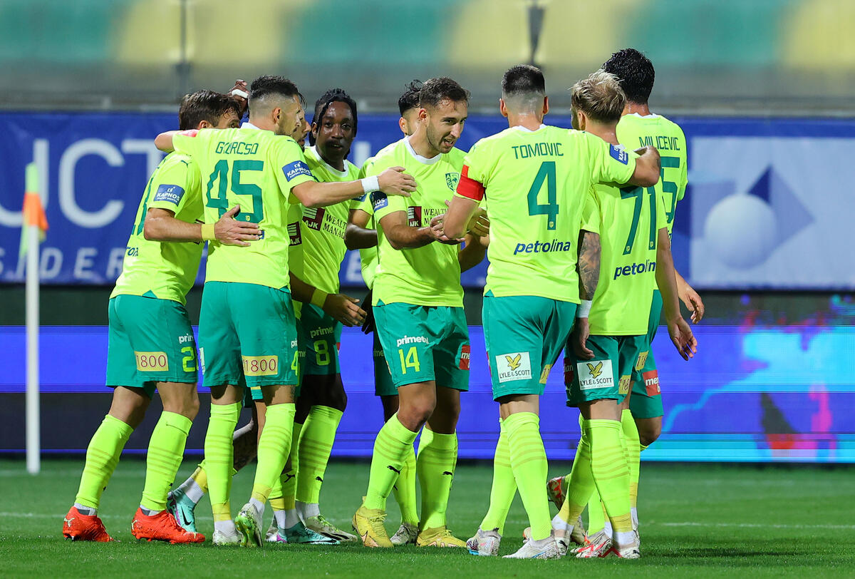 Βίντεο: Κλείδωσε την πρόκριση και 3-0 thumb