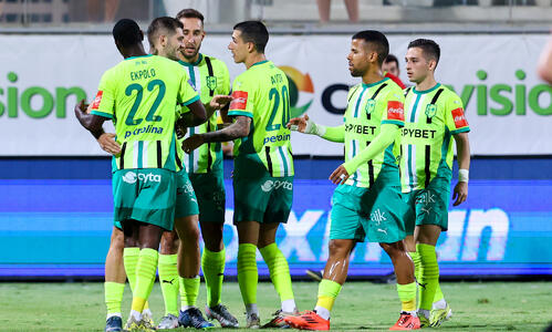 ΑΕΚ-Ακρίτας 5-0: Άνετη πρόκριση με χατ-τρικ του Αϊτόρ! thumb