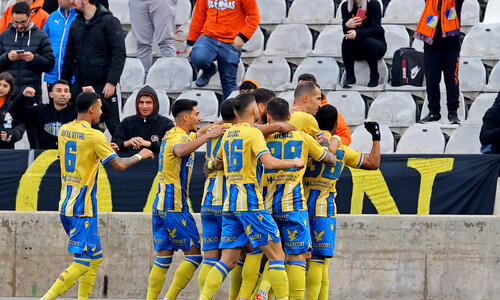 Βίντεο: Εύκολα και 2-0 ο ΑΠΟΕΛ με Σατσιά thumb