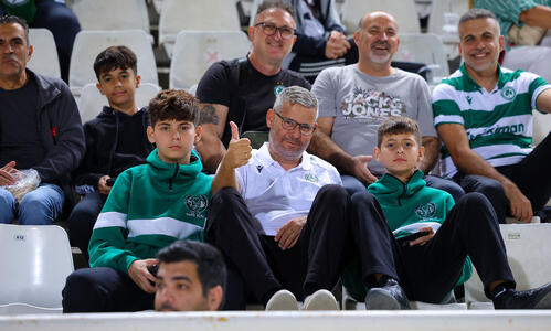 Εξαιρετική ατμόσφαιρα και υποδοχή από τους Ομονοιάτες (βίντεο) thumb