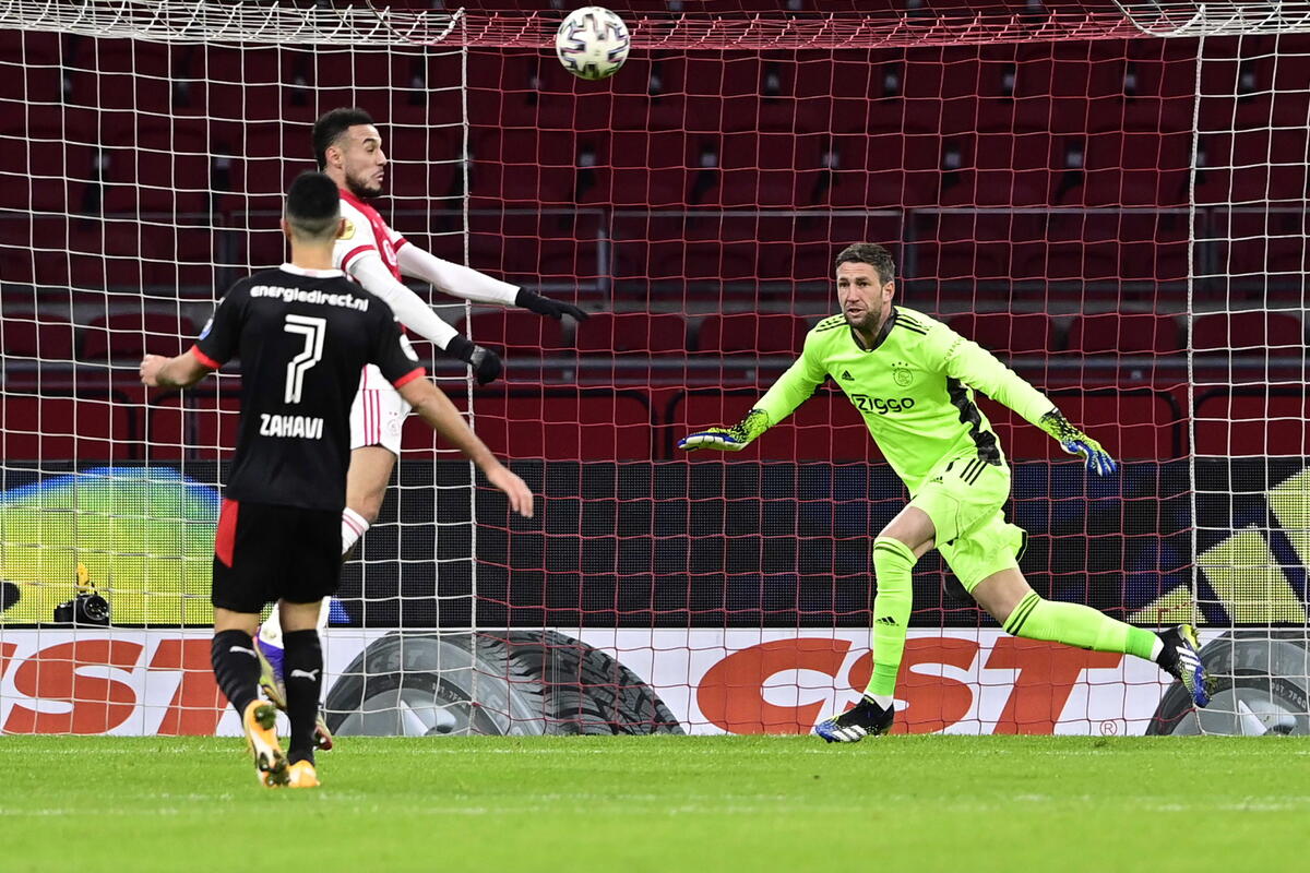 Ο Άγιαξ πήρε το ντέρμπι με την Αϊντχόφεν (2-1) και το «εισιτήριο» για τα ημιτελικά thumb