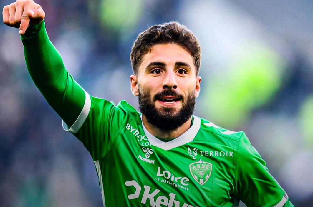 Ligue 1: Χατ τρικ από Νταβιτασβίλι που «καθάρισε» για τη Σεντ Ετιέν thumb