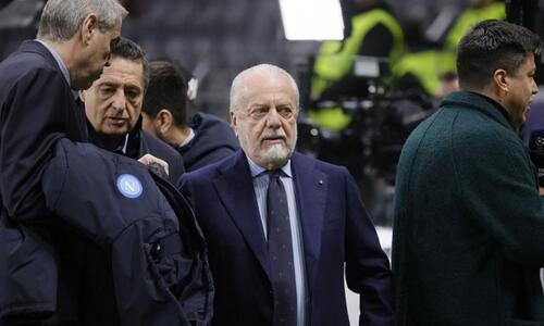 Φωνές και σπρωξίματα του ντε Λαουρέντις σε δημοσιογράφο thumb