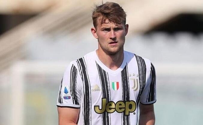 Ο Ραϊόλα θέλει τον Ντε Λιχτ στην Μπαρτσελόνα! thumb