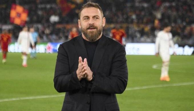 Υπέγραψε τριετές συμβόλαιο με τη Ρόμα ο Ντε Ρόσι thumb